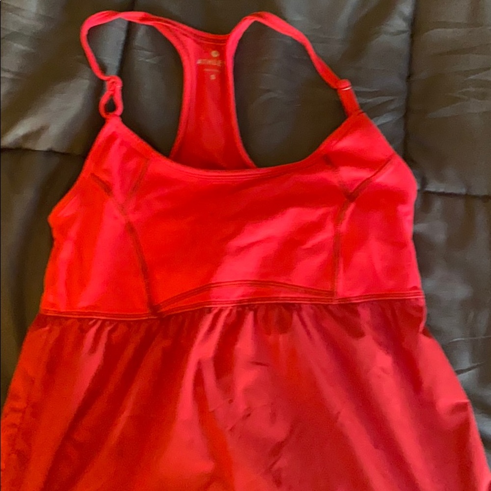 Athletea top size small